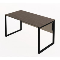 Стол на металлическом каркасе Стол на металлическом каркасе